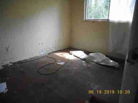 14040 Burt (21)_m.jpg